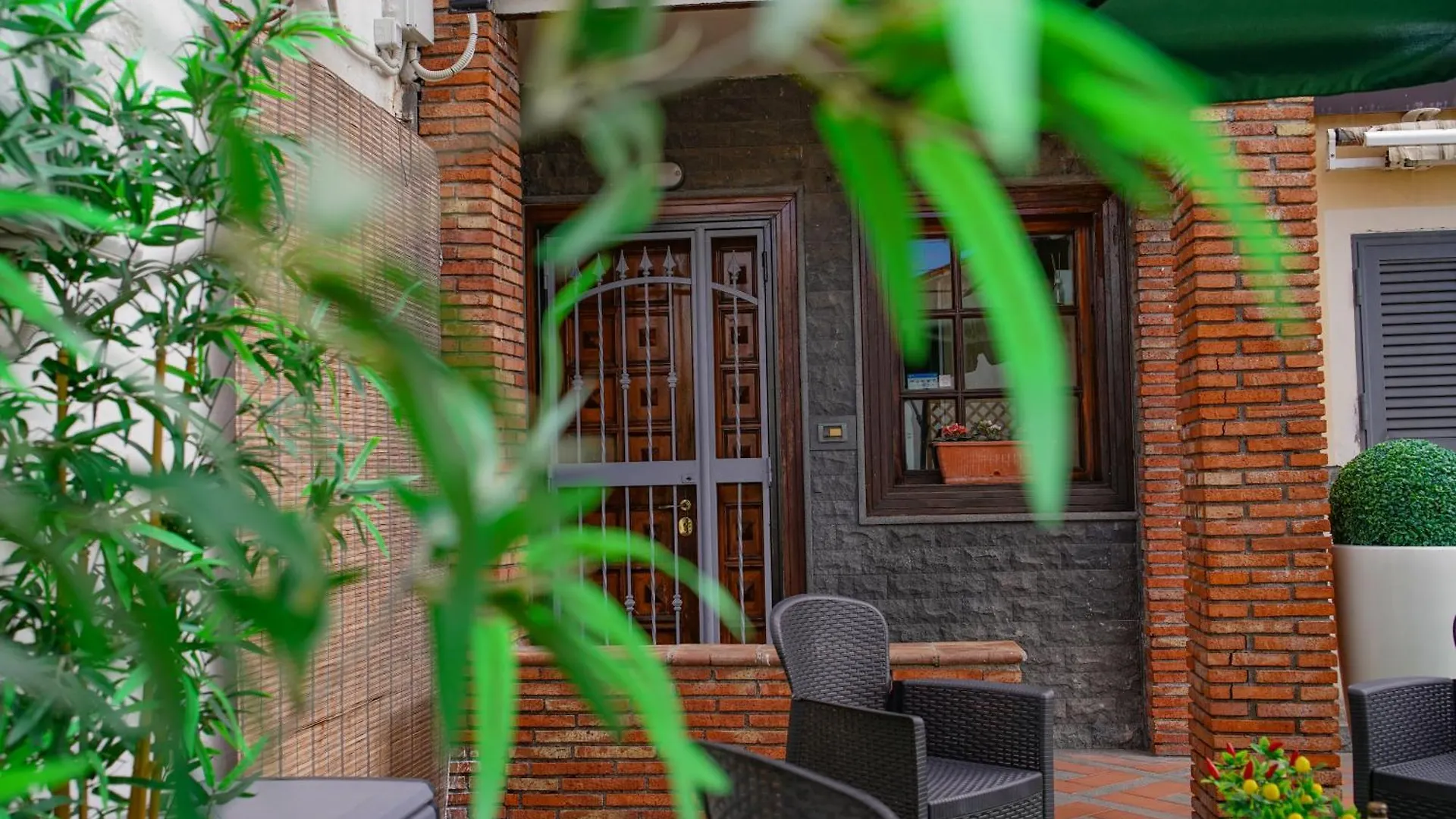 Apartment R-Home Li Cuti Catania