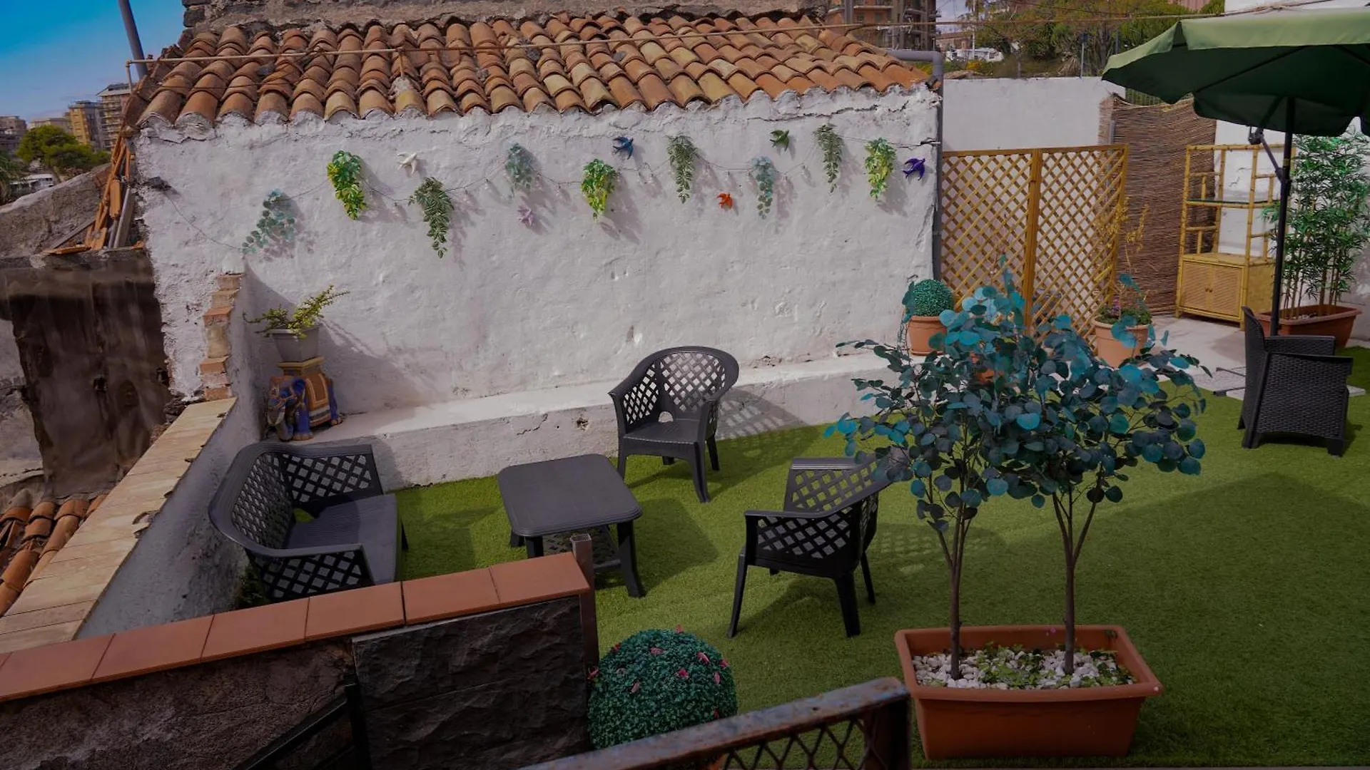 Apartment R-Home Li Cuti Catania Italy