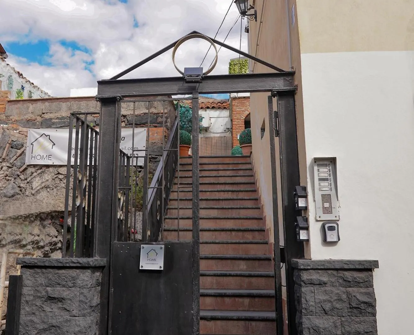 R-Home Li Cuti Catania 0*,  Italy